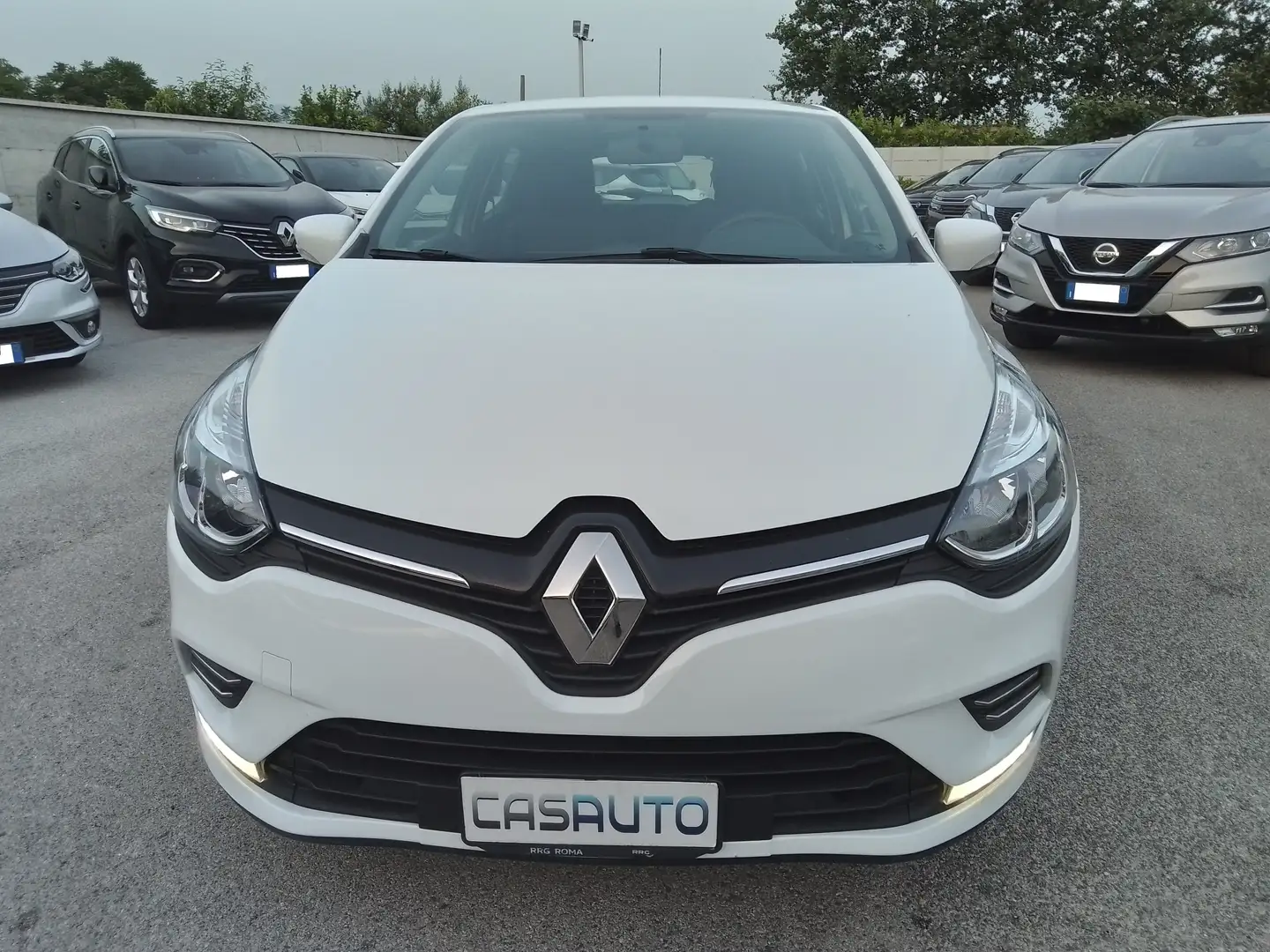 Renault Clio BUSINESS 1.5 dci 75cv NAV Weiß - 2