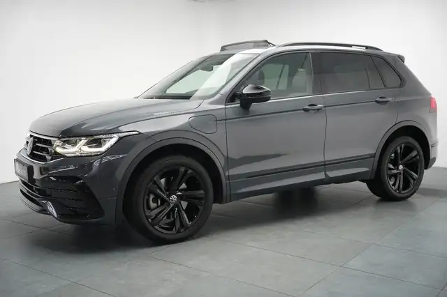 Volkswagen Tiguan view 6