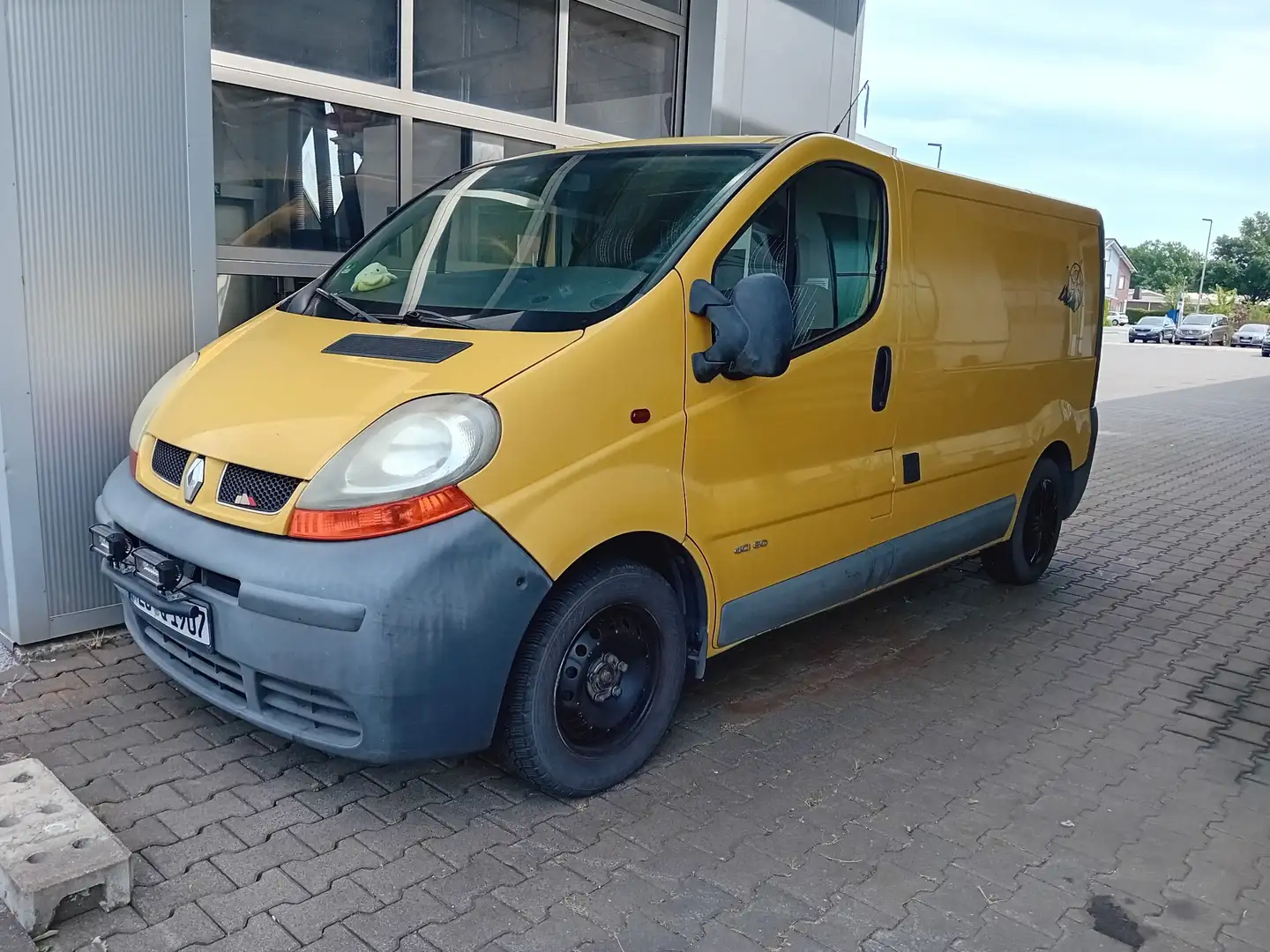 Renault Trafic 1.9 dCi L1H1 - 2