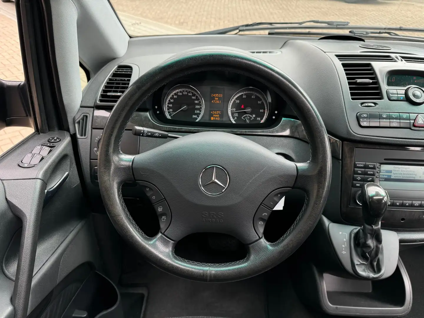 Mercedes-Benz Viano 3.0 V6 Benzine Ambiente EL Lang XXL Automaat Perso Zöld - 2