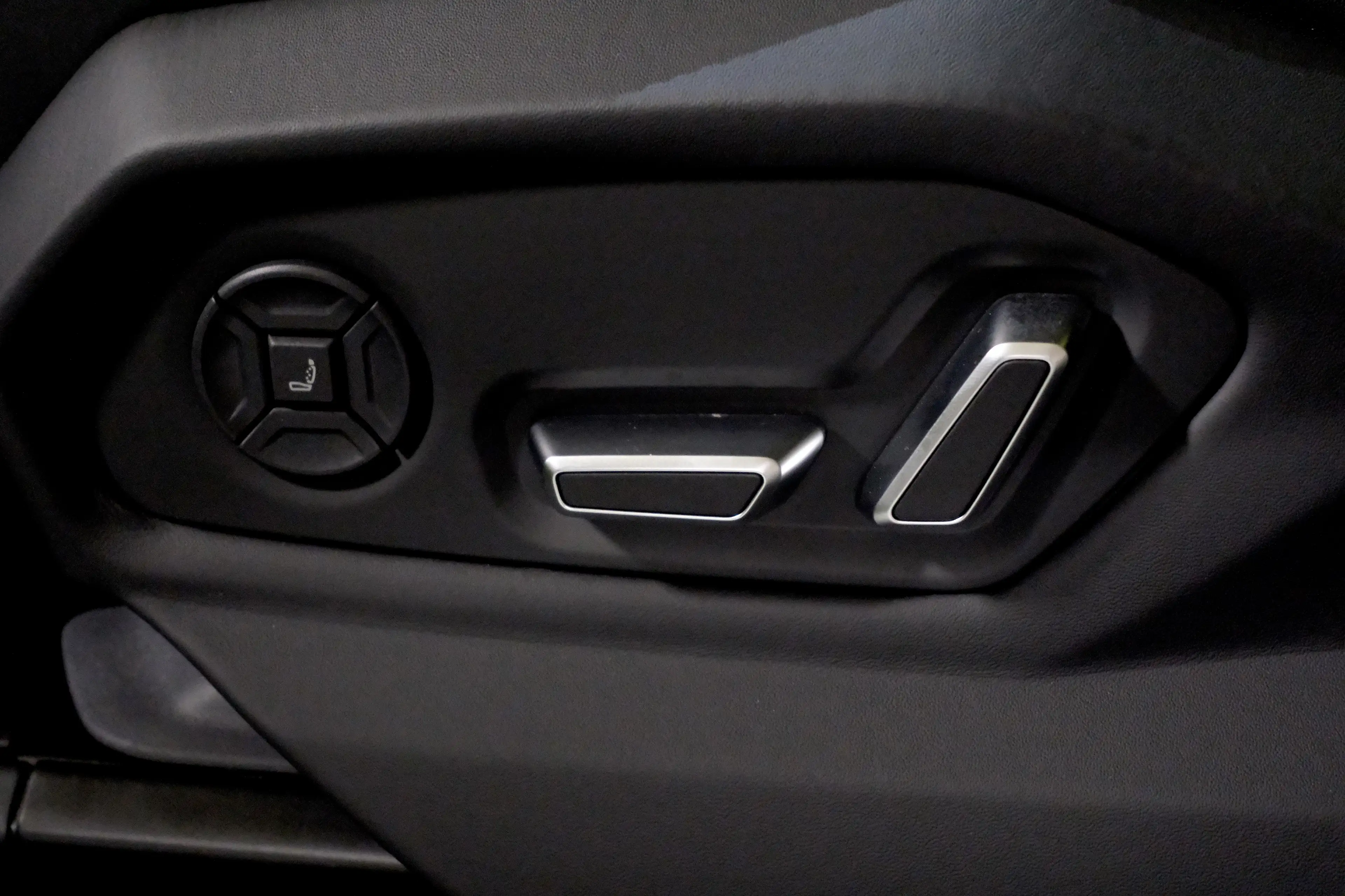 Lamborghini Urus Urus SE 4.0 V8*AdPersonam*Akrapovic*B&O*Pano* — photo 15