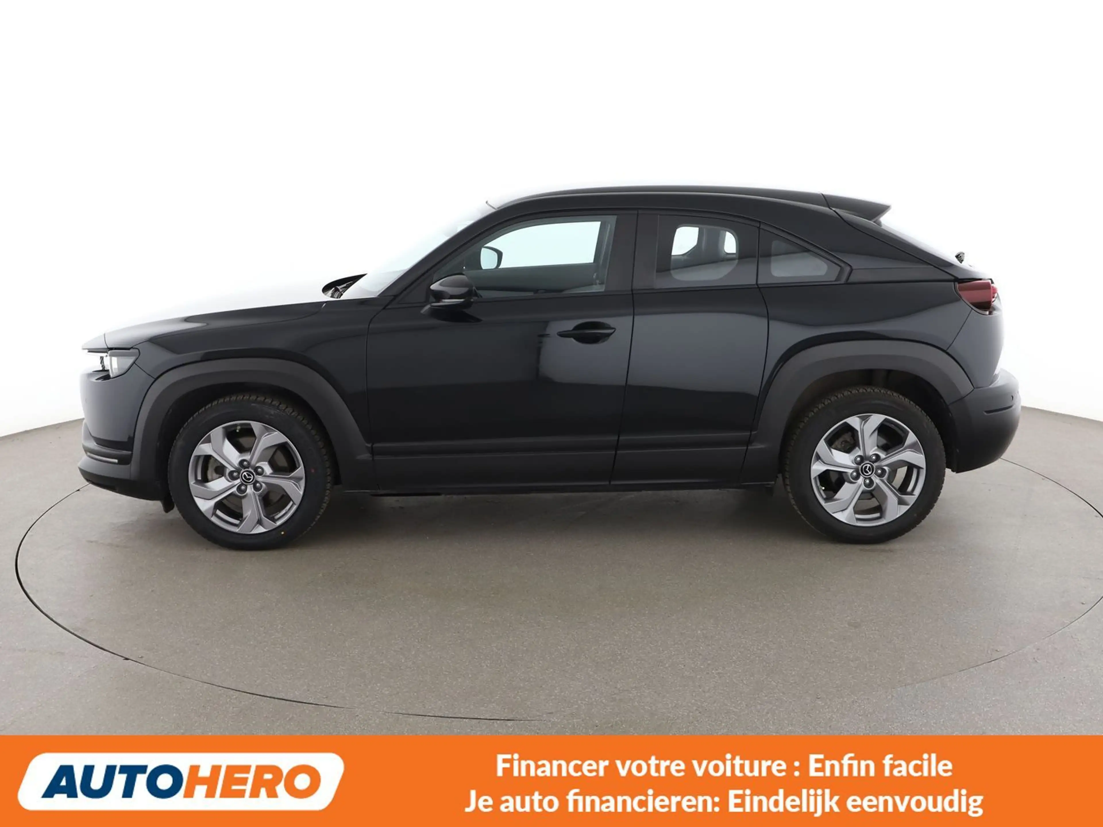 Mazda MX-30 e-Skyactiv 107 kW Evolution — photo 3