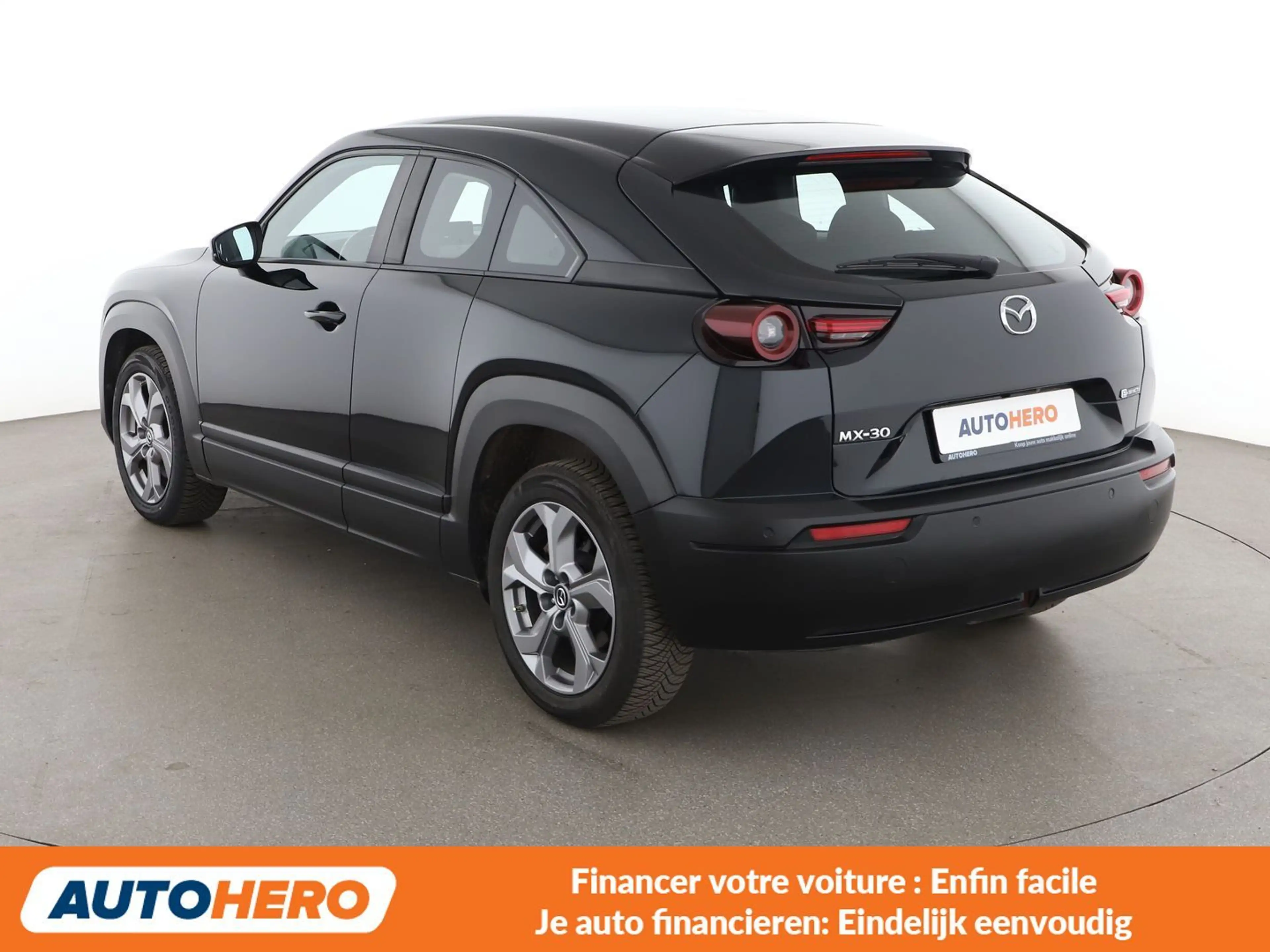 Mazda MX-30 e-Skyactiv 107 kW Evolution — photo 4