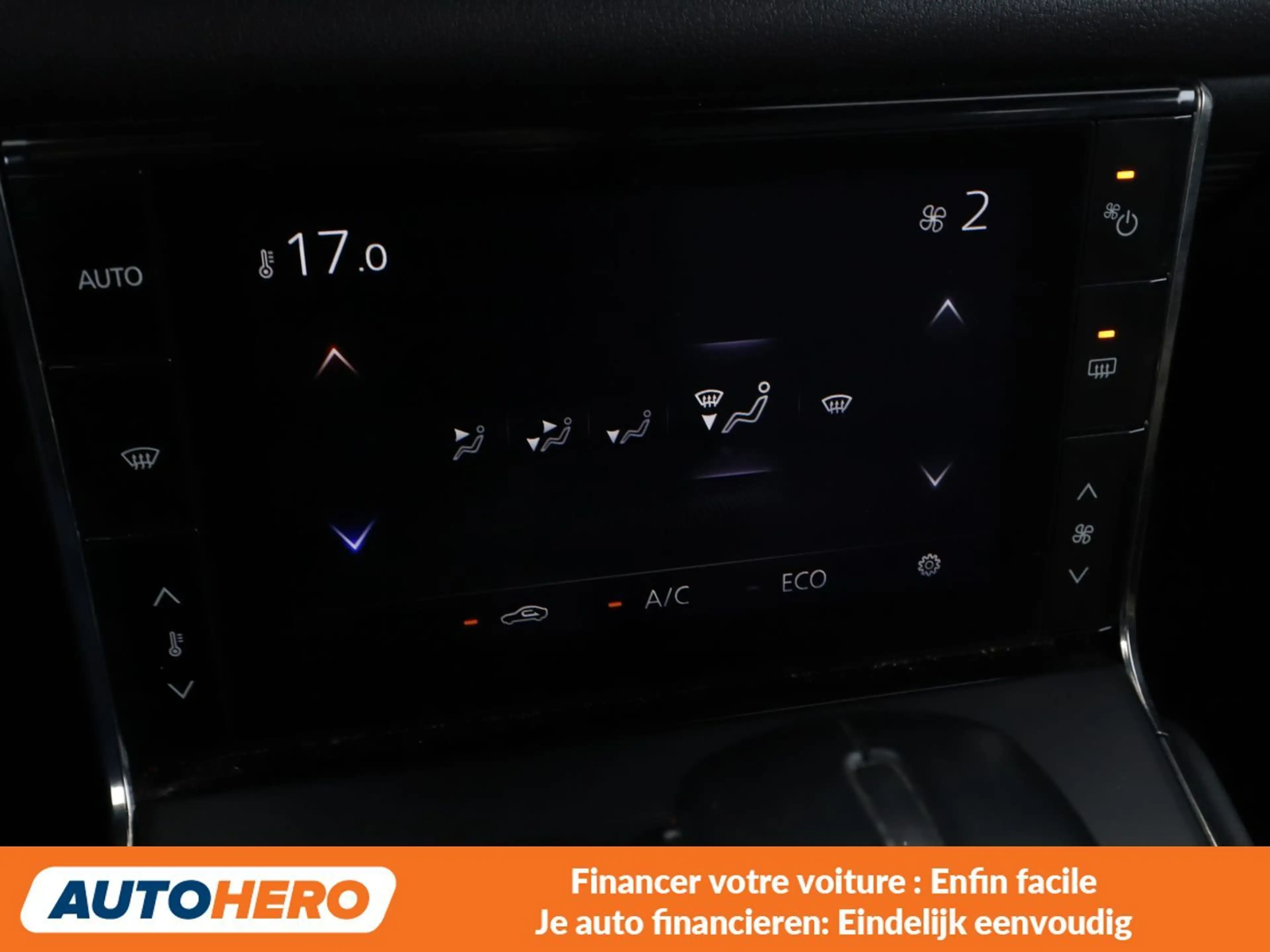 Mazda MX-30 e-Skyactiv 107 kW Evolution — photo 12