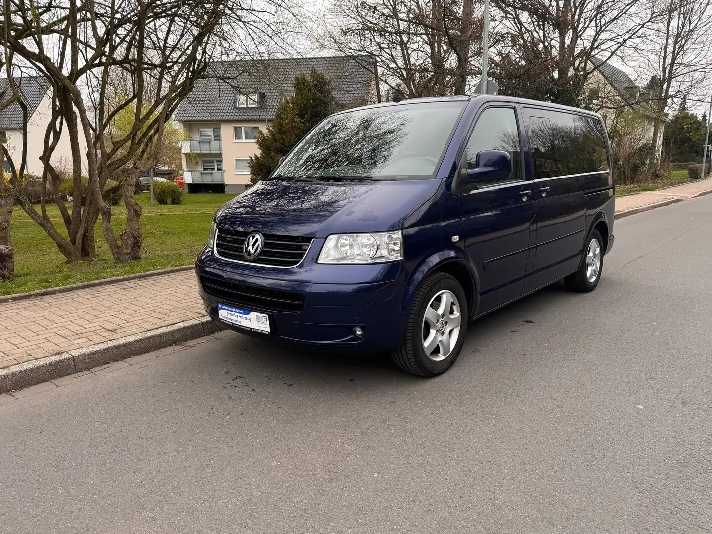 Volkswagen T5 California Multivan Comfortline.  2.5 TDI . 174 PS Azul - 1
