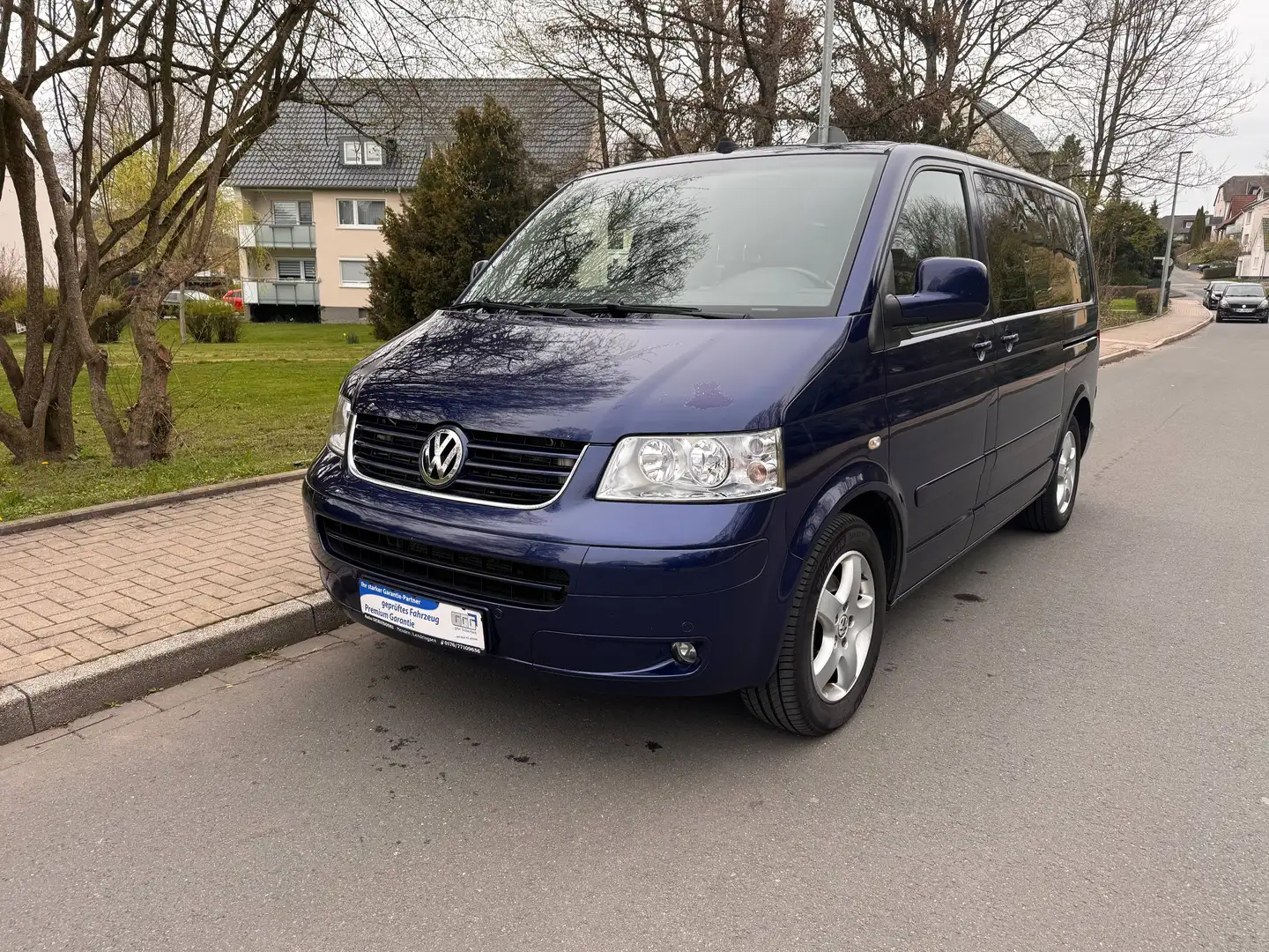Volkswagen T5 California Multivan Comfortline.  2.5 TDI . 174 PS Azul - 2