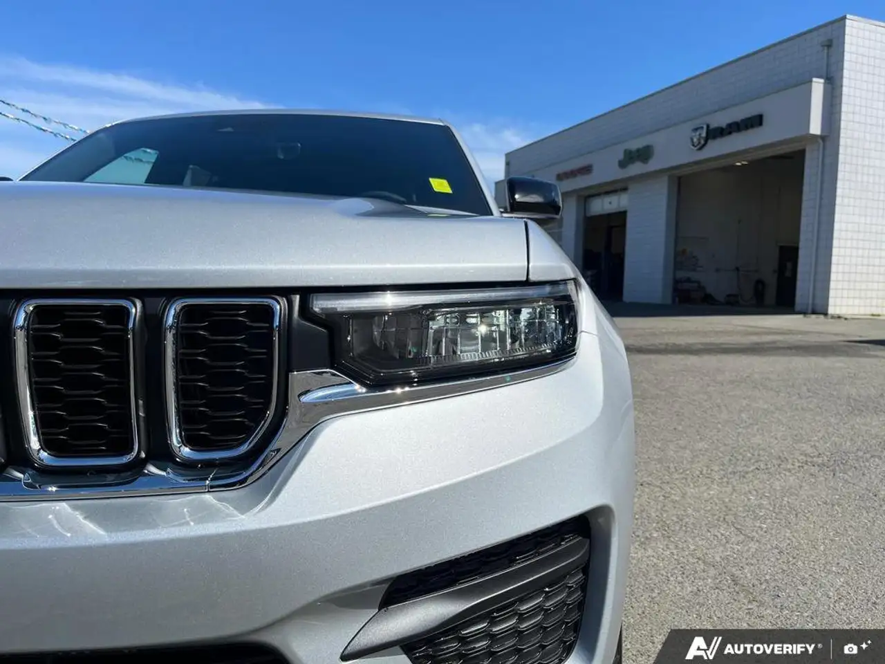 Jeep Grand Cherokee снимка Jeep Grand Cherokee