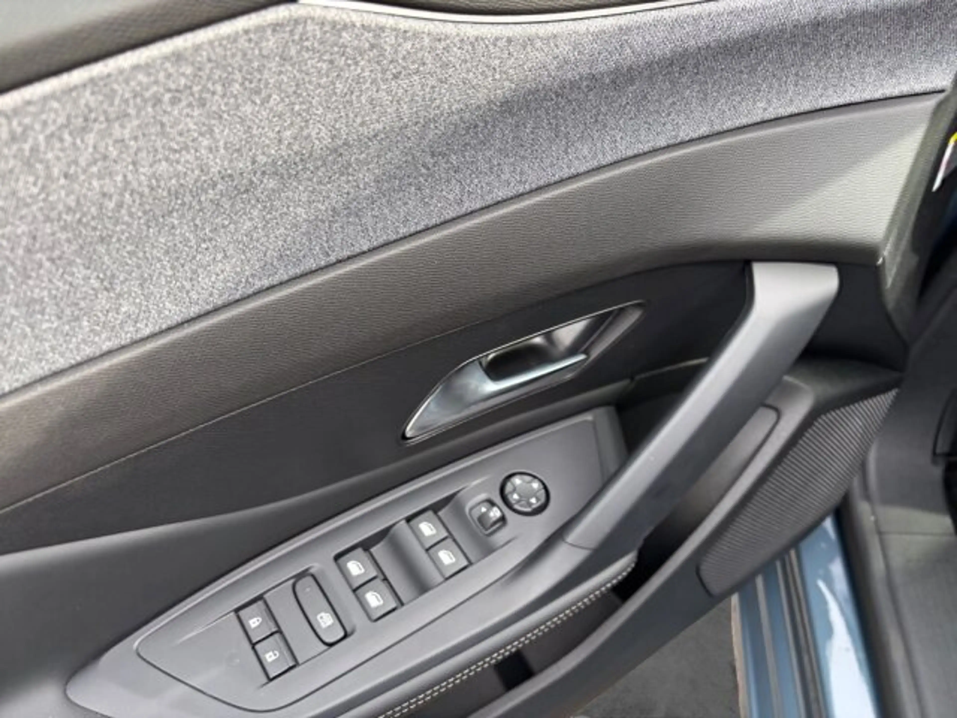 Peugeot 308 SW 145 Allure +Navi+Kamera+Keyless+LED+SHZ+ — photo 7