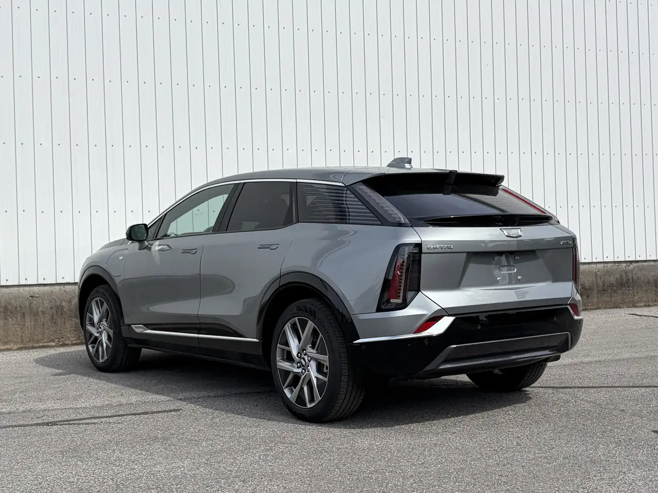 Cadillac Optiq снимка Cadillac Optiq