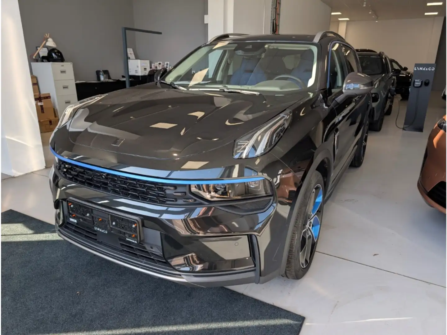 Lynk & Co 01 1.5 192 kW Plug-In-Hybrid AHK Garantie Schwarz - 2