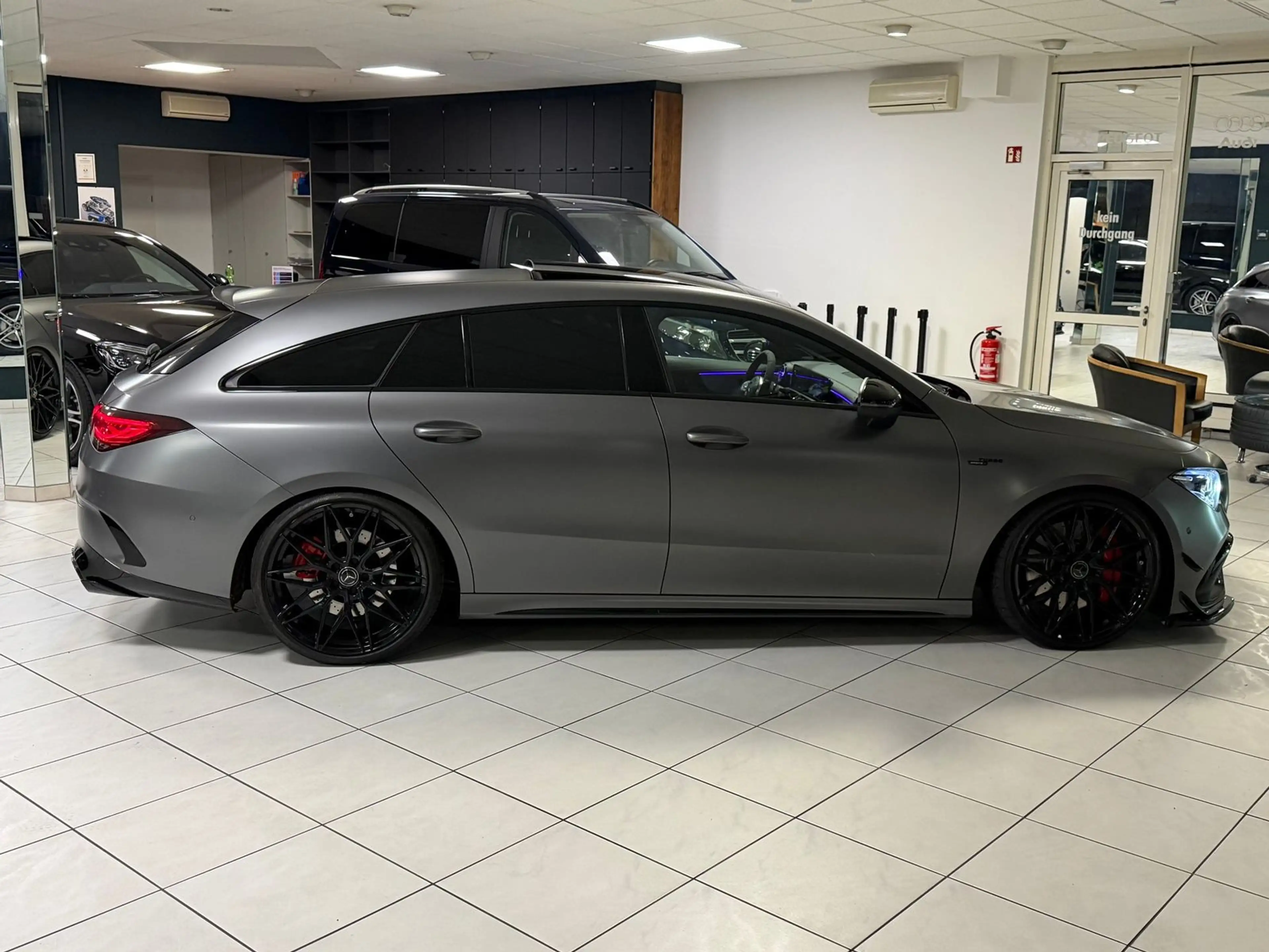 Mercedes-Benz CLA 45 AMG CLA 45 S AMG 4M PANO BURMESTER MATT H&R TRAUM — photo 4