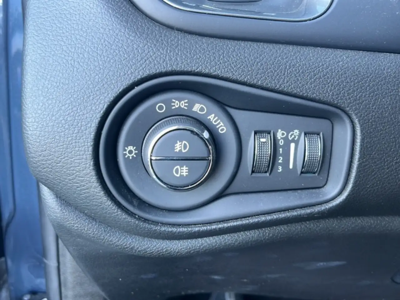 Jeep Renegade - Renegade 1.5 Turbo T4 MHEV Limited 17