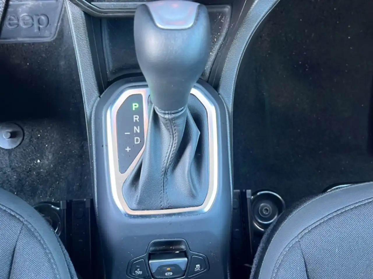 Jeep Renegade - Renegade 1.5 Turbo T4 MHEV Limited 15