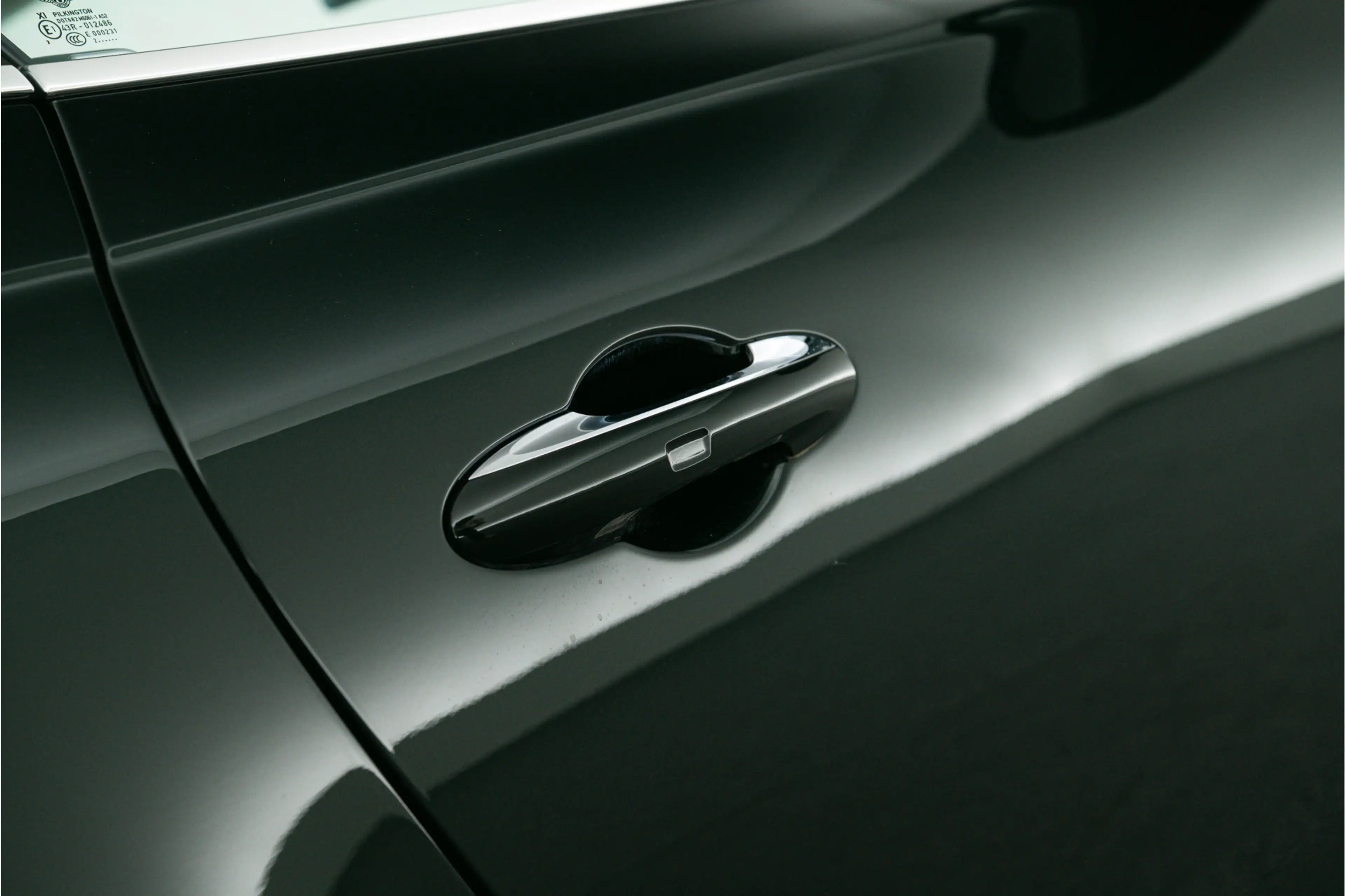 Bentley Continental GT V8 MY2022 | Rotating Display — photo 12