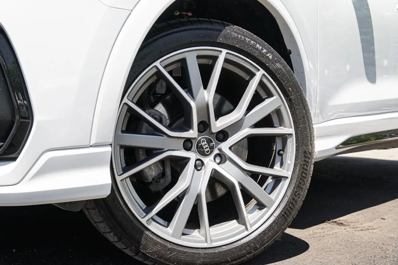 Audi Q3 снимка Audi Q3