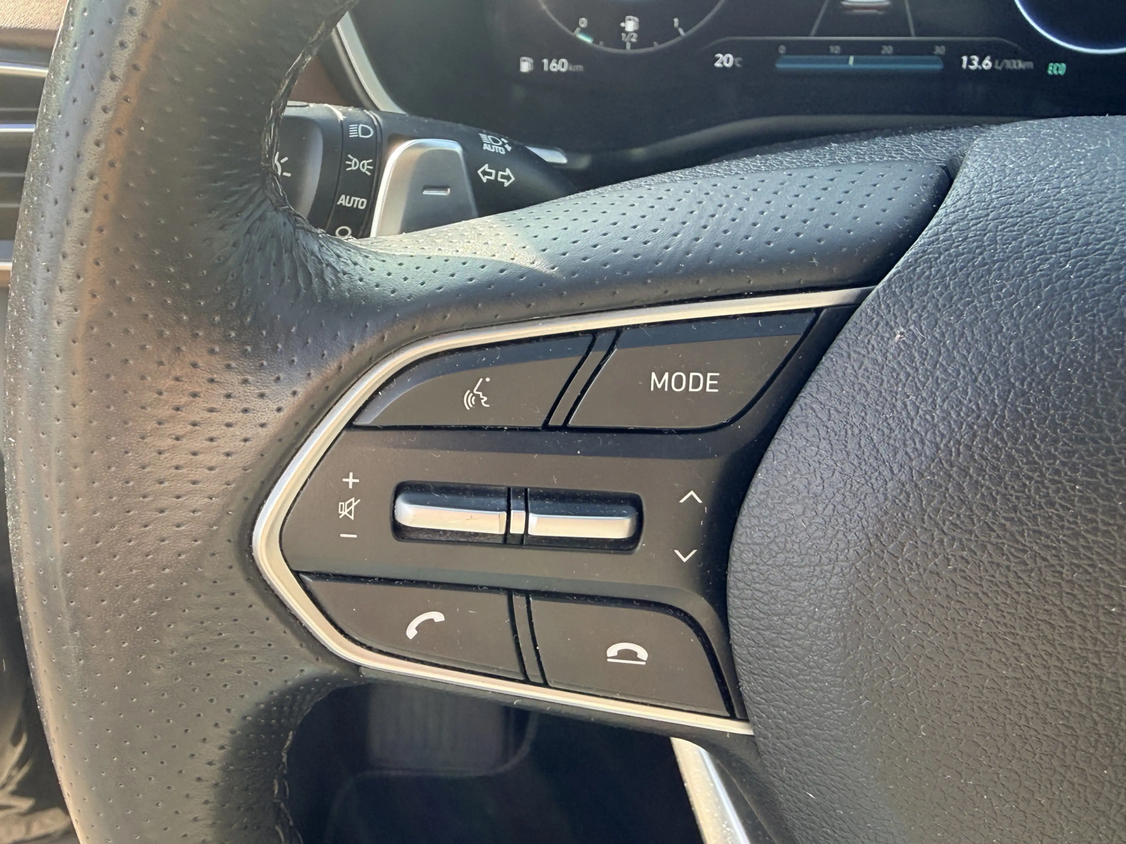Hyundai SANTA FE 1.6 T-GDI HEV Premium Sky 7p. | LED | Leder | Stoe — photo 21