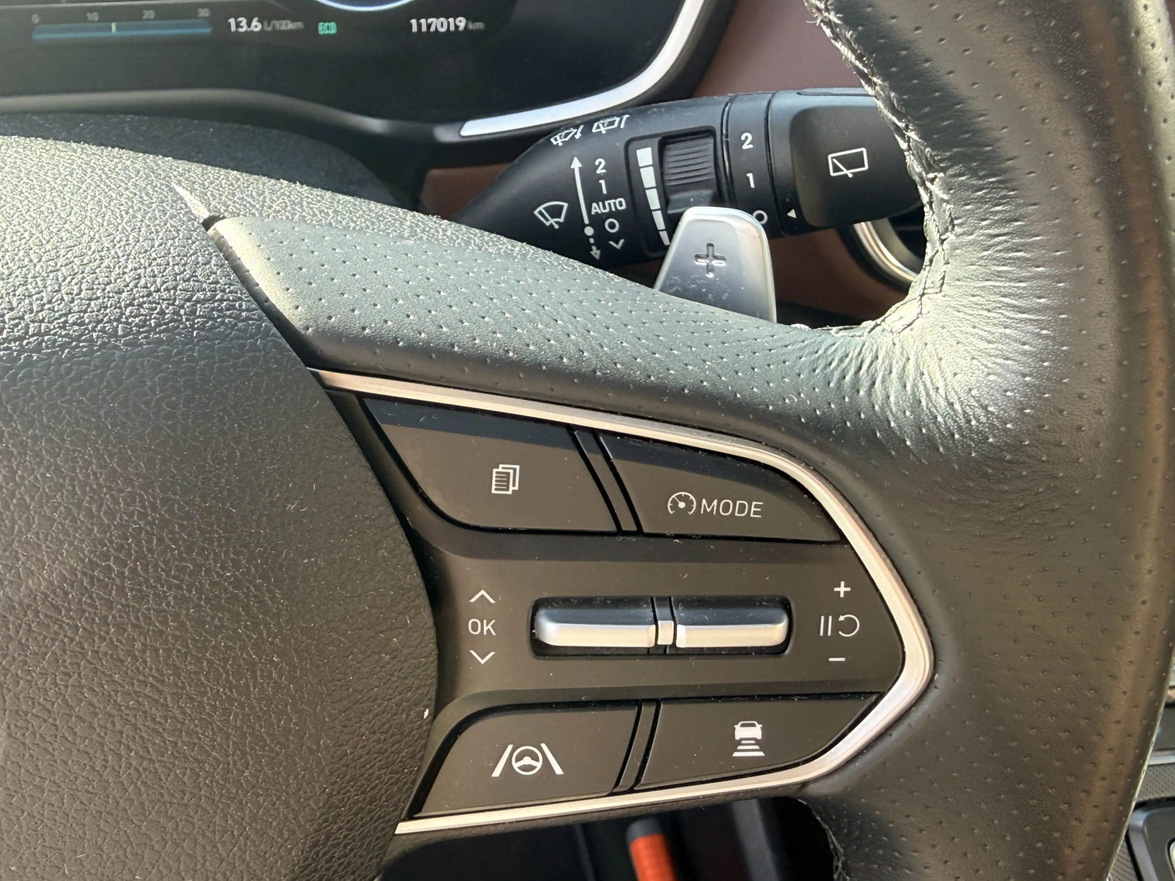 Hyundai SANTA FE 1.6 T-GDI HEV Premium Sky 7p. | LED | Leder | Stoe — photo 22