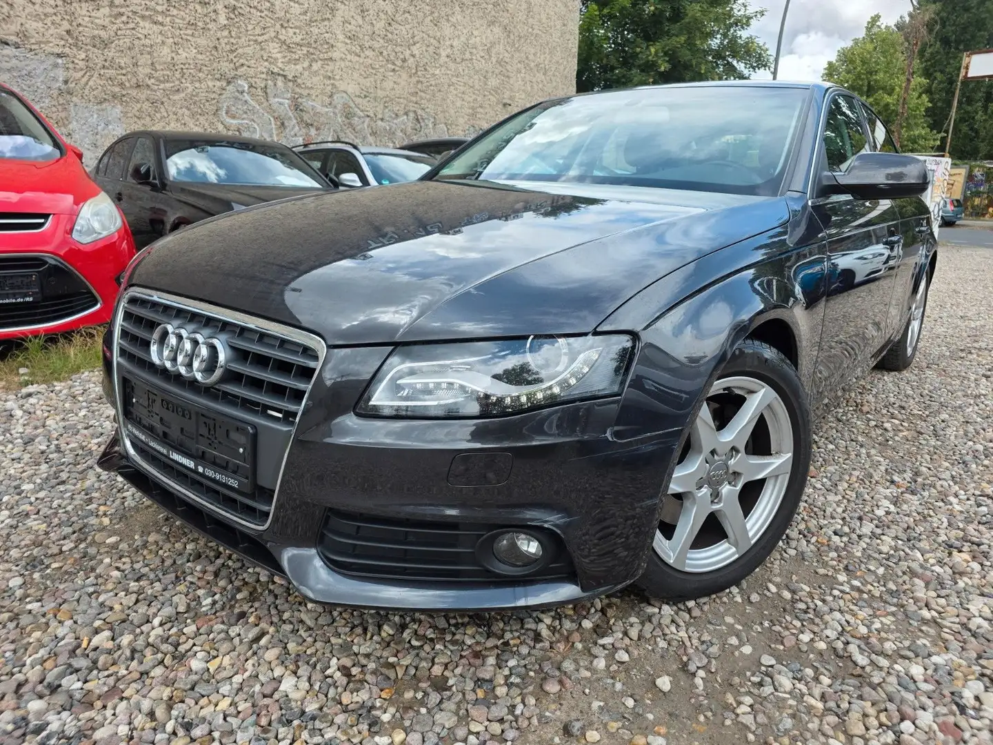 Audi A4 Lim. Ambition-KLIMA-SHZG-PDC-83TKM Grau - 1