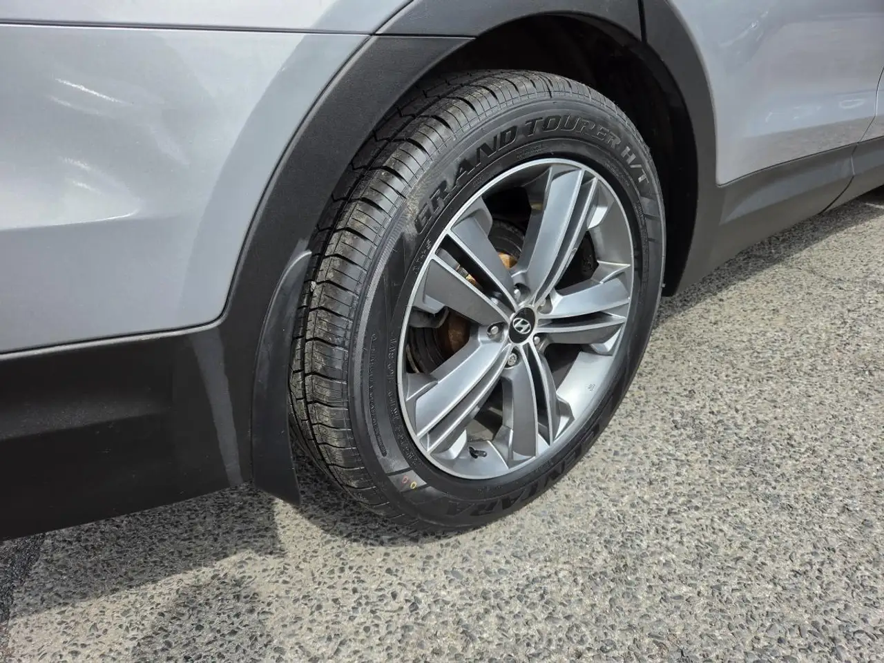 Hyundai SANTA FE снимка Hyundai SANTA FE