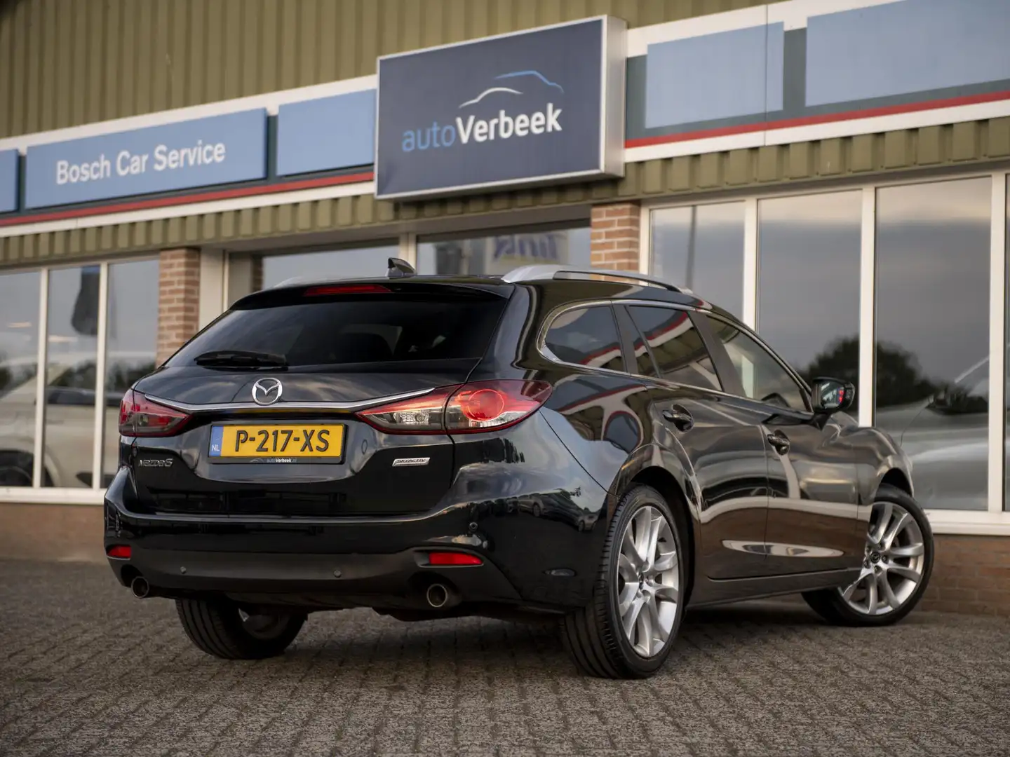 Mazda 6 Sportbreak 2.0 165pk TS+/CenterLine | Navigatie | Nero - 2