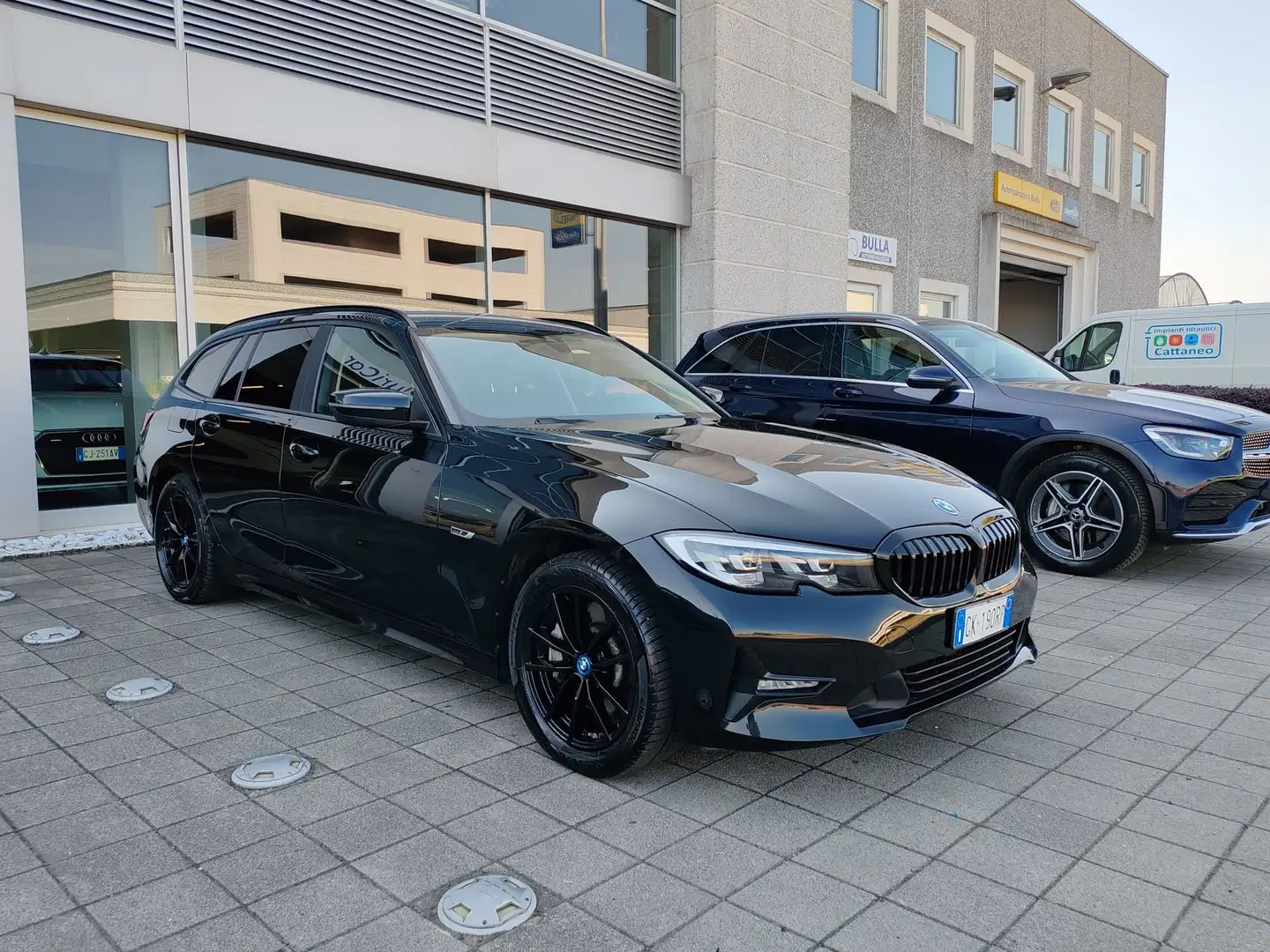 BMW 330 e Touring Plugin Hybrid Pelle FariLED Cerchi17 Black - 2