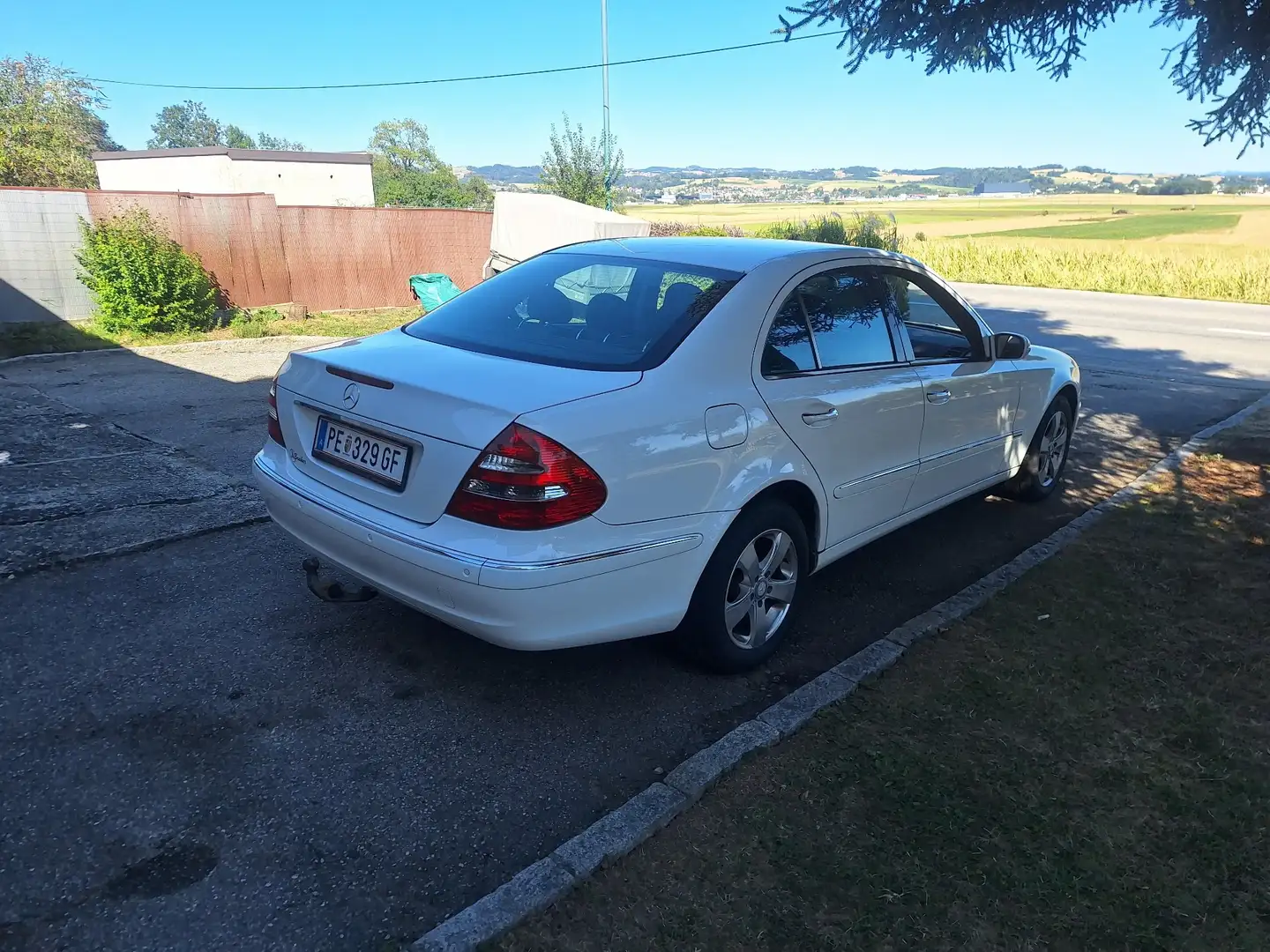 Mercedes-Benz E 270 Elegance CDI Sequentronic neues Pickerl - 2