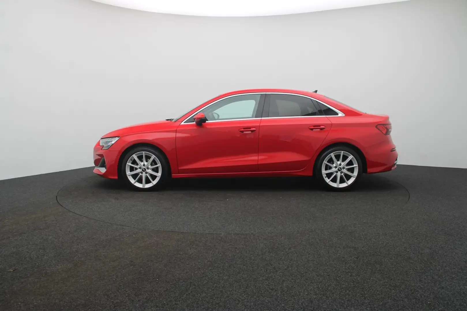 Audi A3 Lim. 35 TDI . Virt.Cockpit Matrix Navi ACC Rot - 2