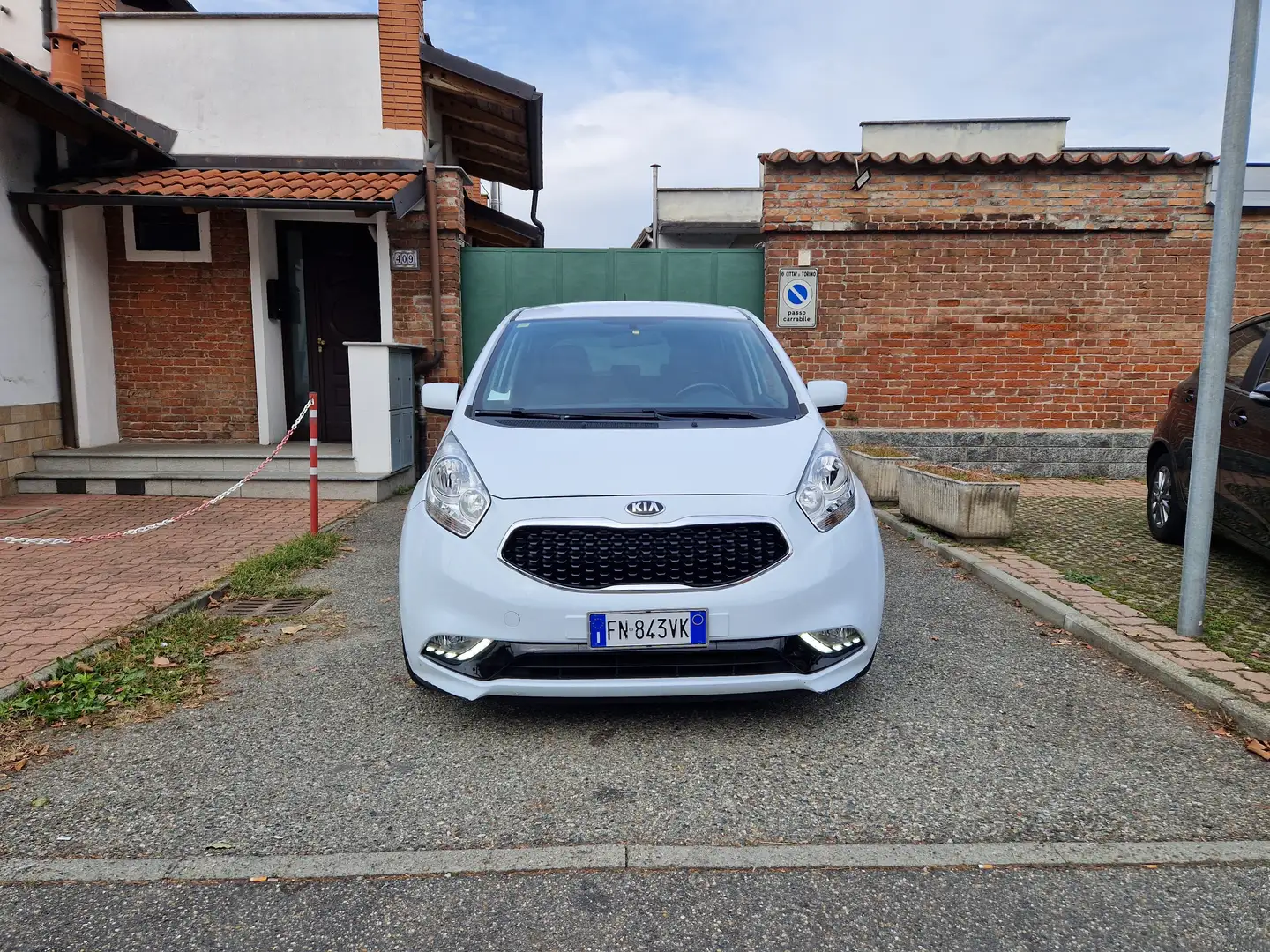 Kia Venga 1.4 90CV "49.700 km" GPL casa madre, Full Optional Grau - 2
