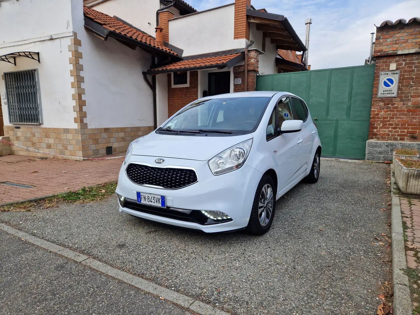 Kia Venga 1.4 90CV "49.700 km" GPL casa madre, Full Optional Grau - 1