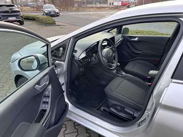 Bild 3 Ford Fiesta 5-Türer 1.1 TITANIUM