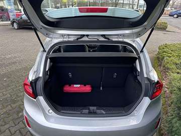 Bild 10 Ford Fiesta 5-Türer 1.1 TITANIUM