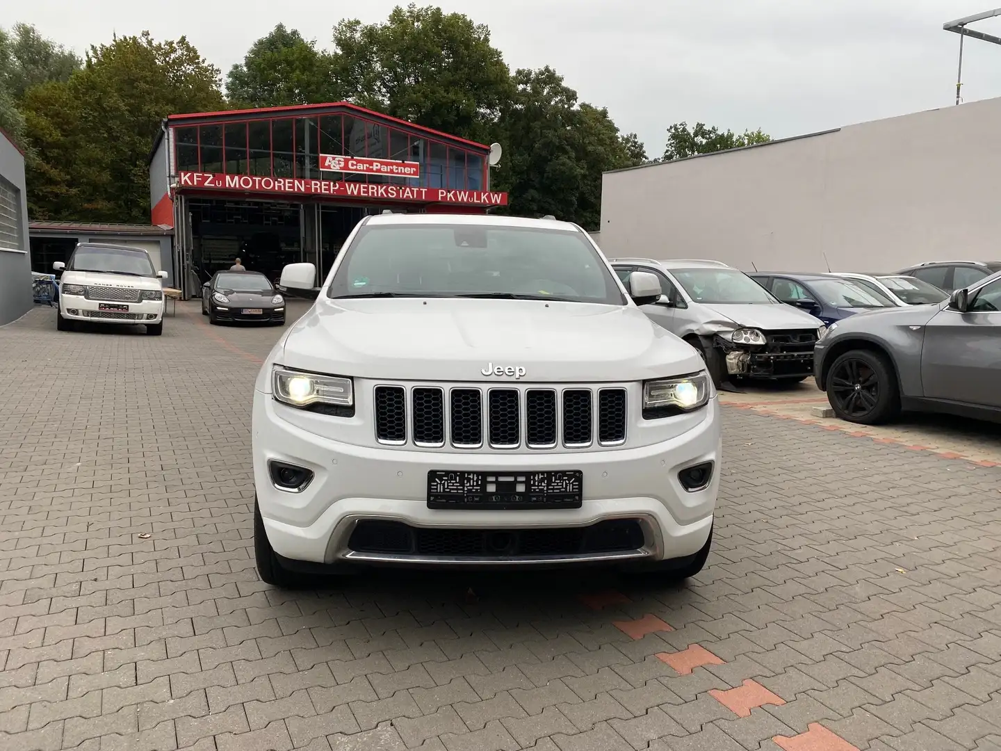 Jeep Grand Cherokee 3.0 CRD Overland Wit - 1