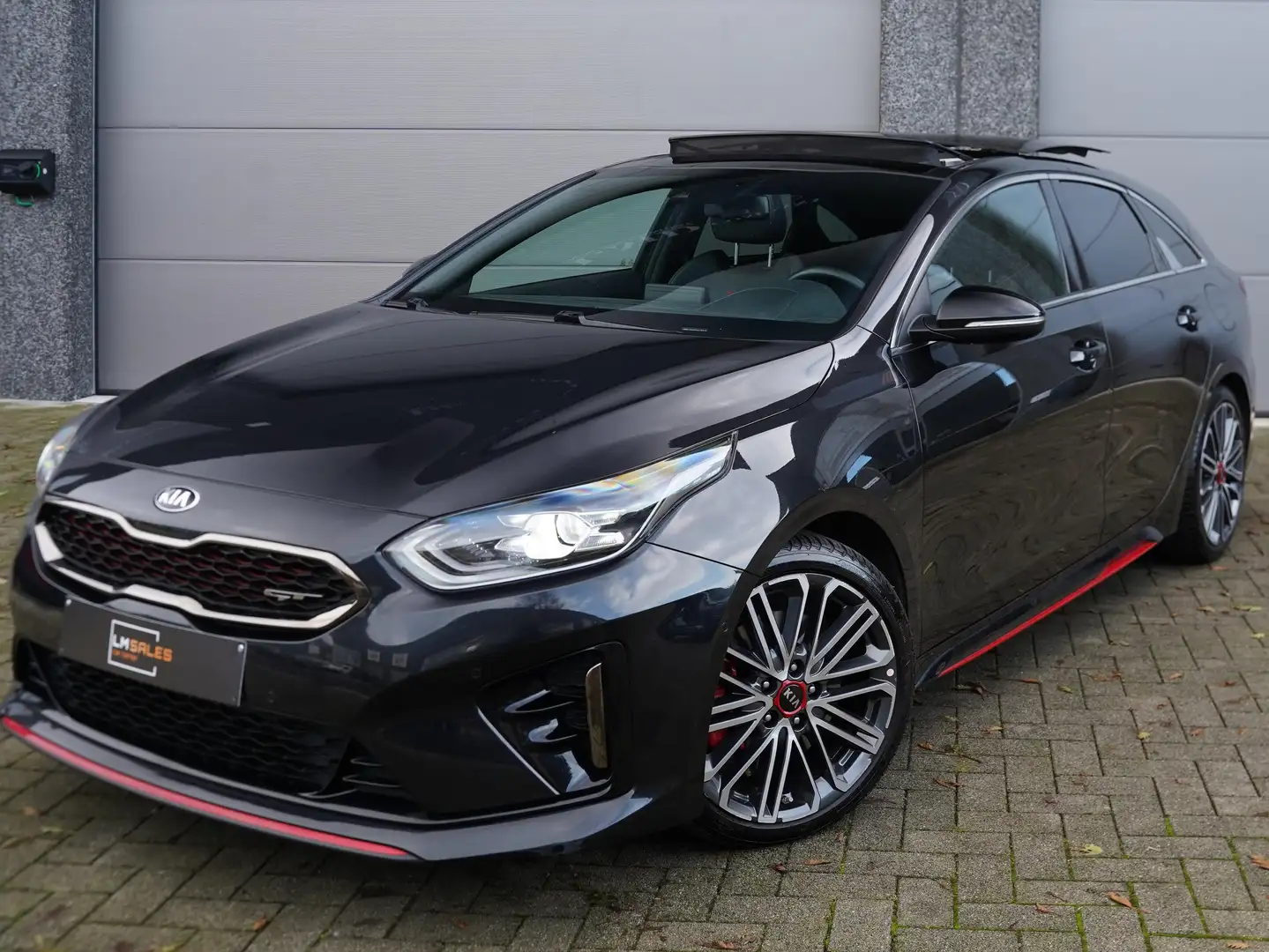 Kia ProCeed / pro_cee'd GT 1 EIG. - FULL HISTORY * PANO /EL KOFFER/ JBL * Noir - 1