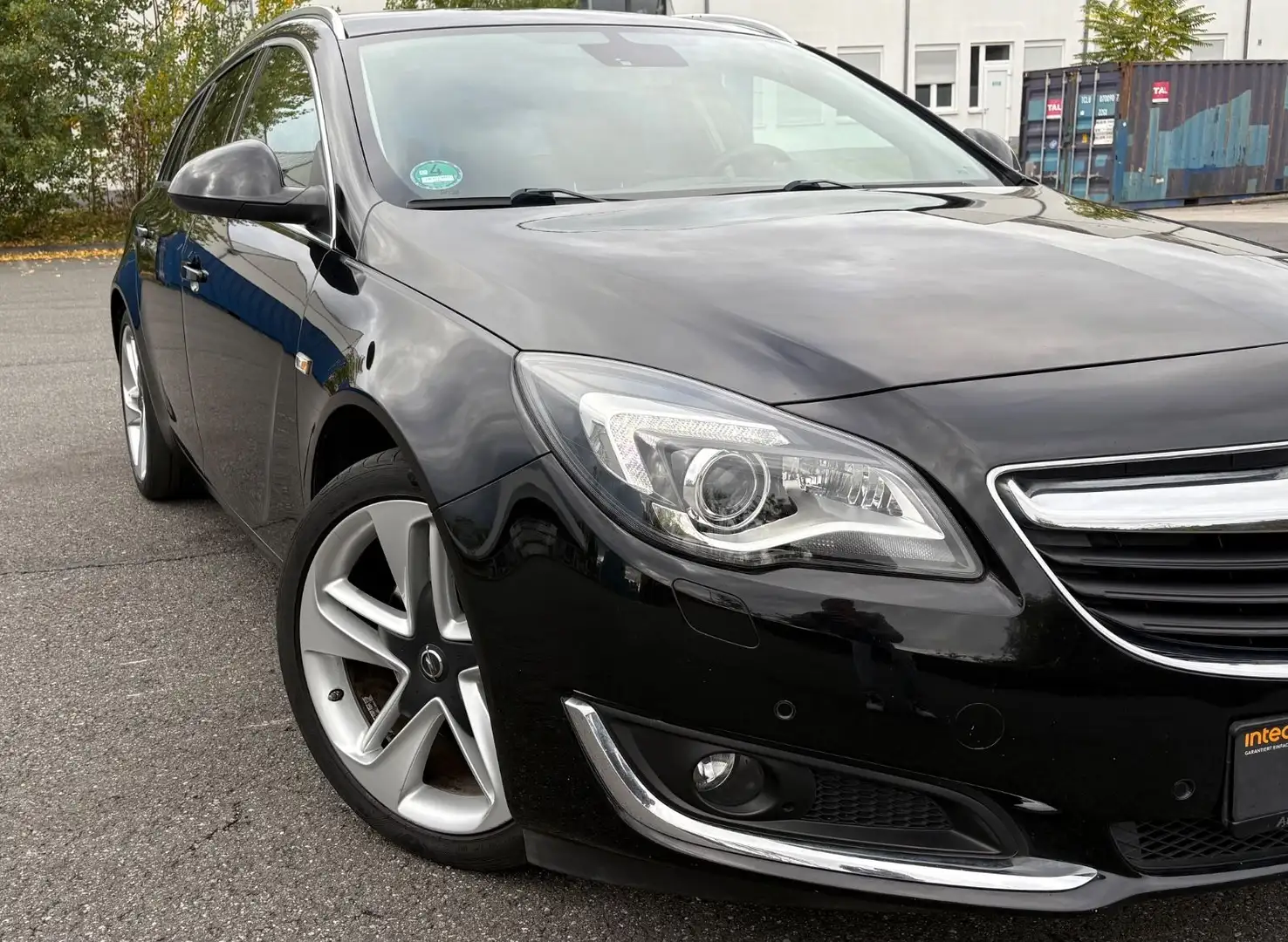 Opel Insignia A Sports Tourer Innovation Noir - 2