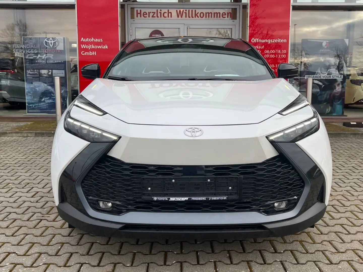 Toyota C-HR CH-R 2.0 Hybrid*Lounge Wit - 2