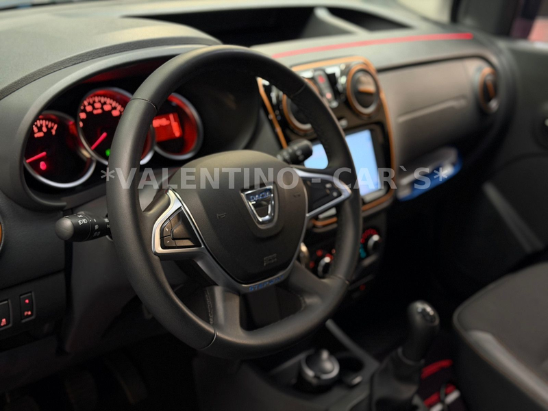 Dacia Dokker Stepway Celebration Navi/Ahk/PDC/Kamera — photo 14