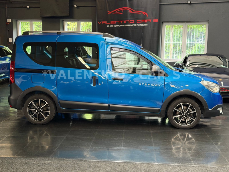 Dacia Dokker Stepway Celebration Navi/Ahk/PDC/Kamera — photo 5
