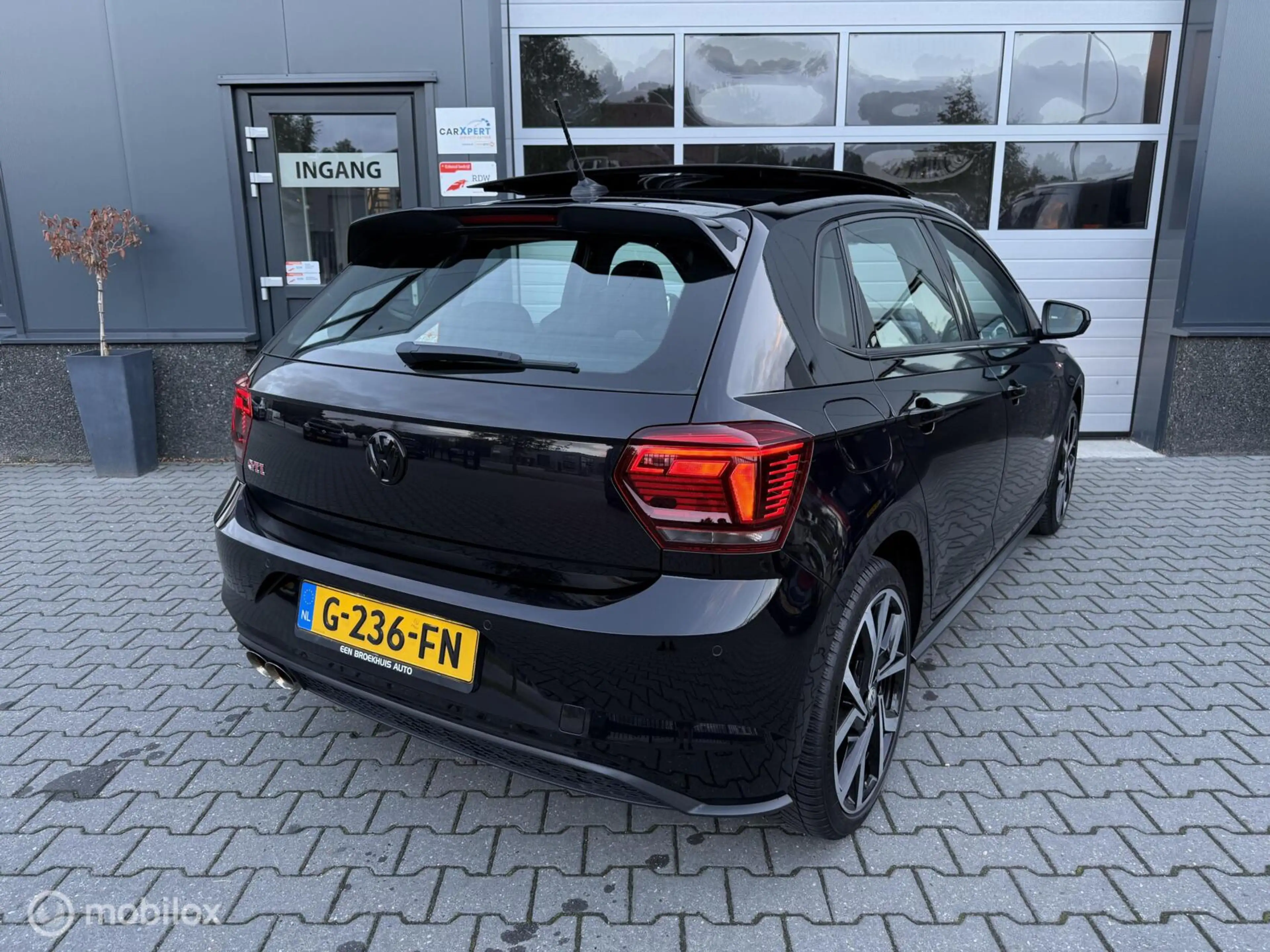Volkswagen Polo GTI 2.0 TSI 200 PK / Pano / Camera / ACC — photo 2