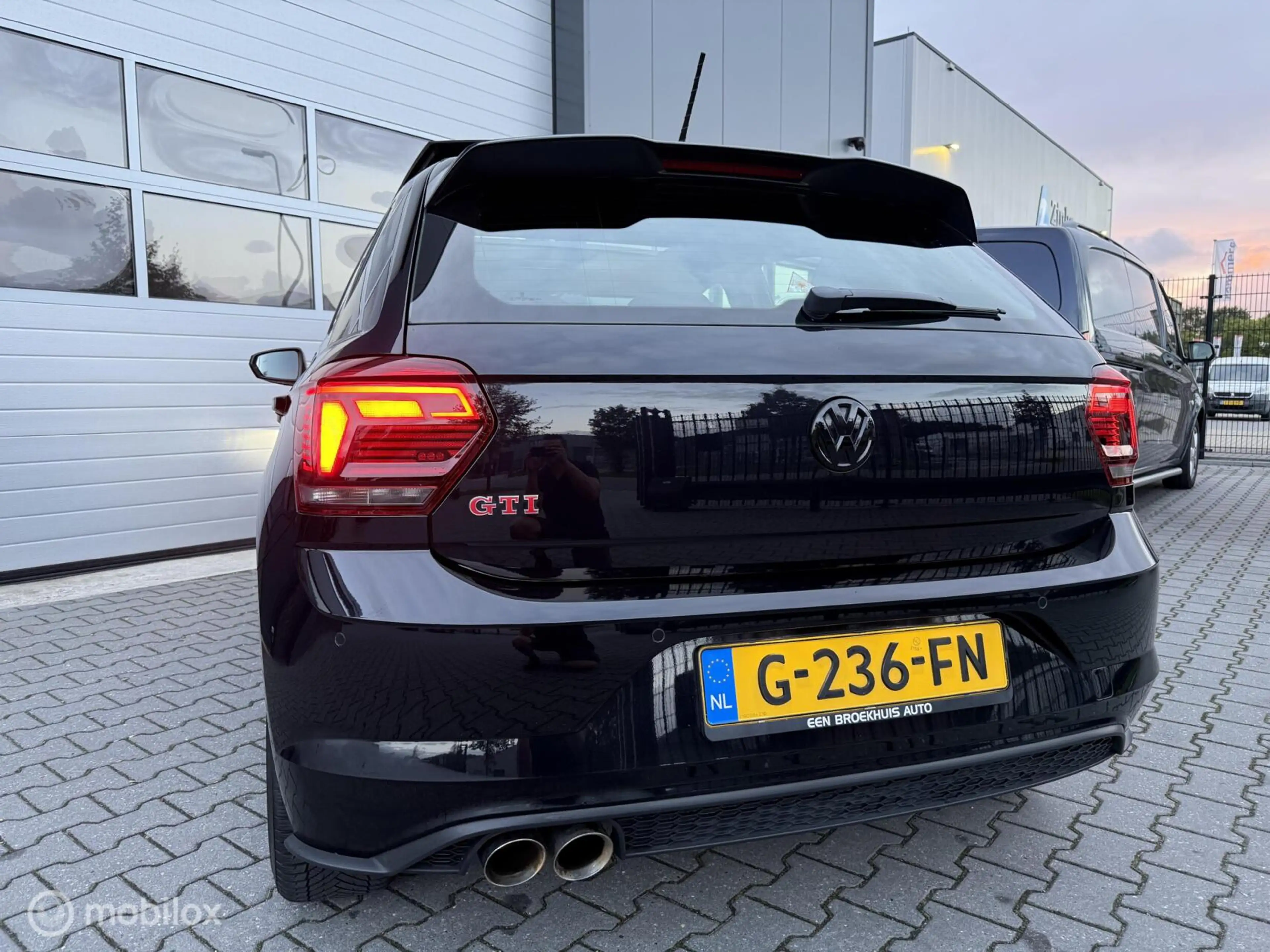 Volkswagen Polo GTI 2.0 TSI 200 PK / Pano / Camera / ACC — photo 9