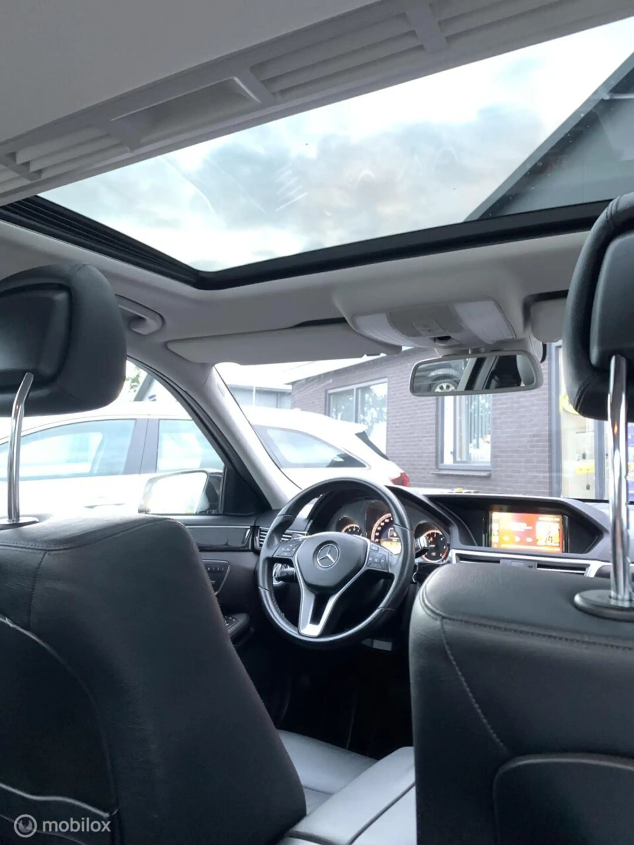 Mercedes-Benz E 250 CDI Business Class-Avantgarde 4-Matic — photo 16