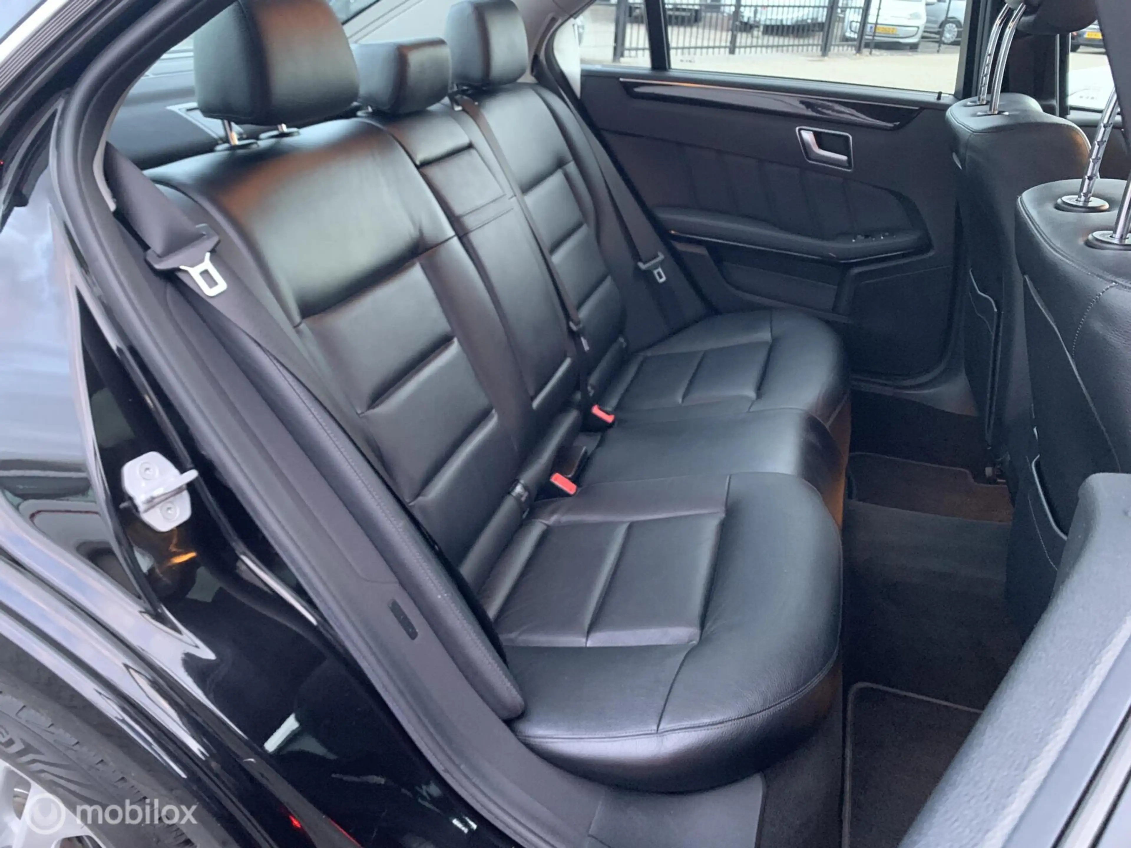 Mercedes-Benz E 250 CDI Business Class-Avantgarde 4-Matic — photo 19
