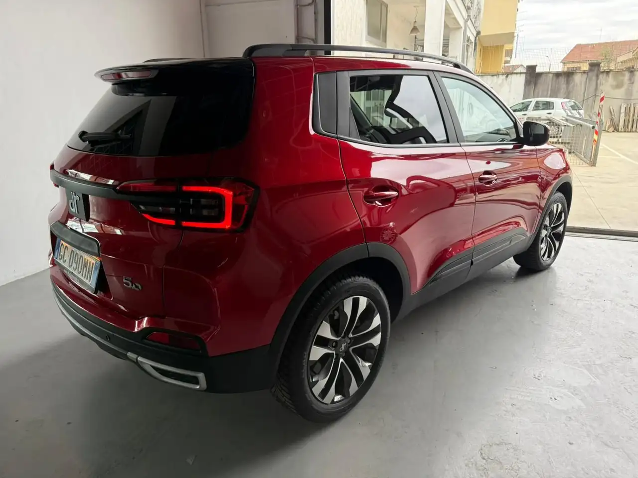 DR Automobiles DR5 2021