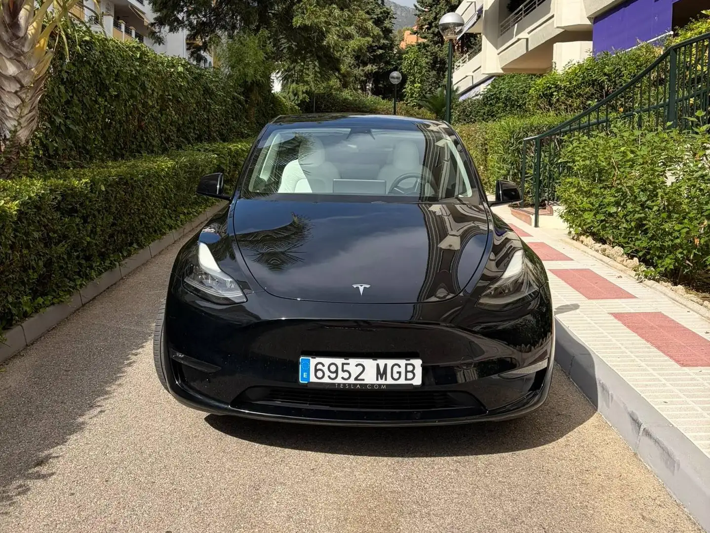 Tesla Model Y Model Y Performance AWD - 2
