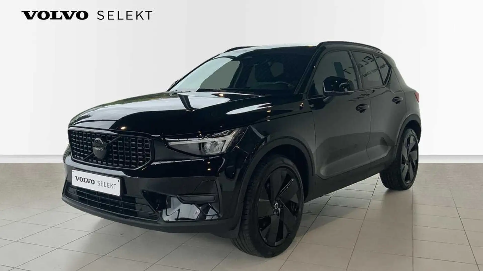 Volvo XC40 Black Edition Plus, B3 Mild hybrid, Benzine + H&K Noir - 1