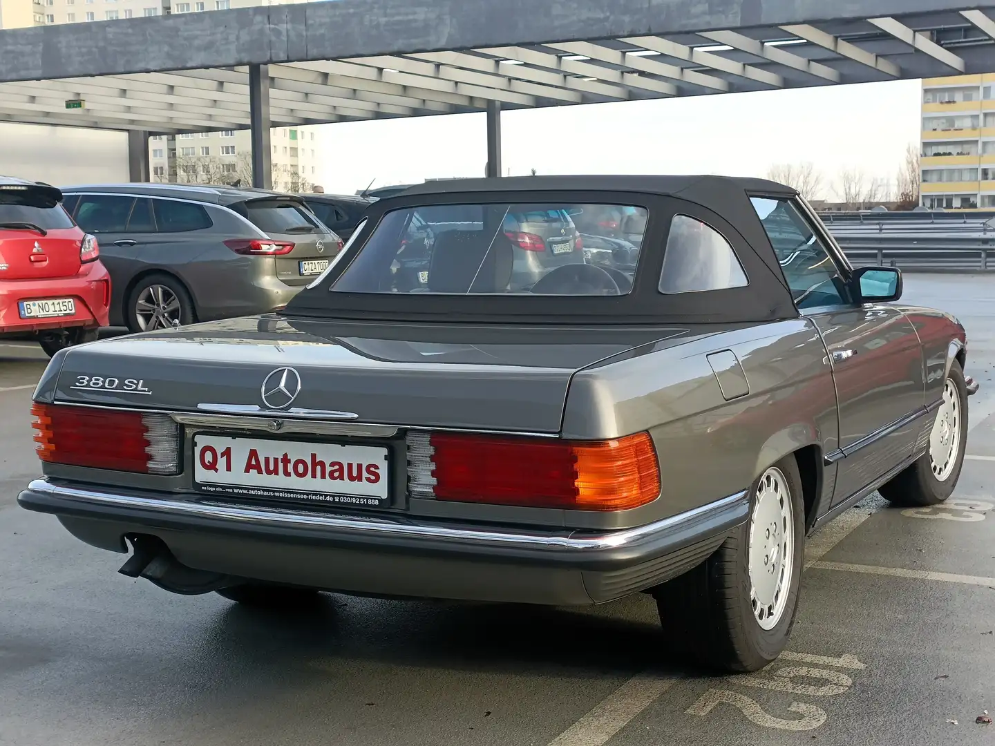 Mercedes-Benz SL 380 RESTAURIERT-BESTZUSTAND-GUTACHTEN-4 SITZER Grau - 2