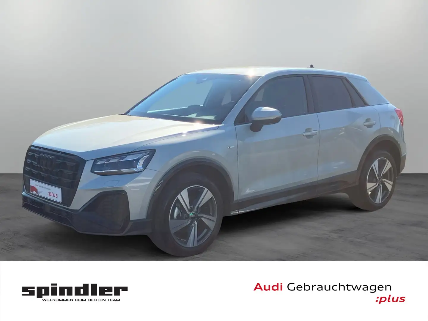 Audi Q2 S-line 35TFSI S tronic /Matrix, AHK, RFK, SZH Silber - 1