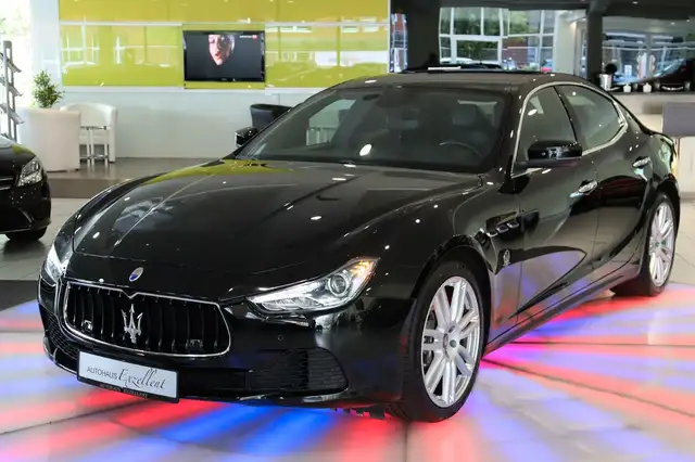 Maserati Ghibli Sport*LEDER*NAVI*PDC*20Z*SHZ*KAMERA*2 HD*
