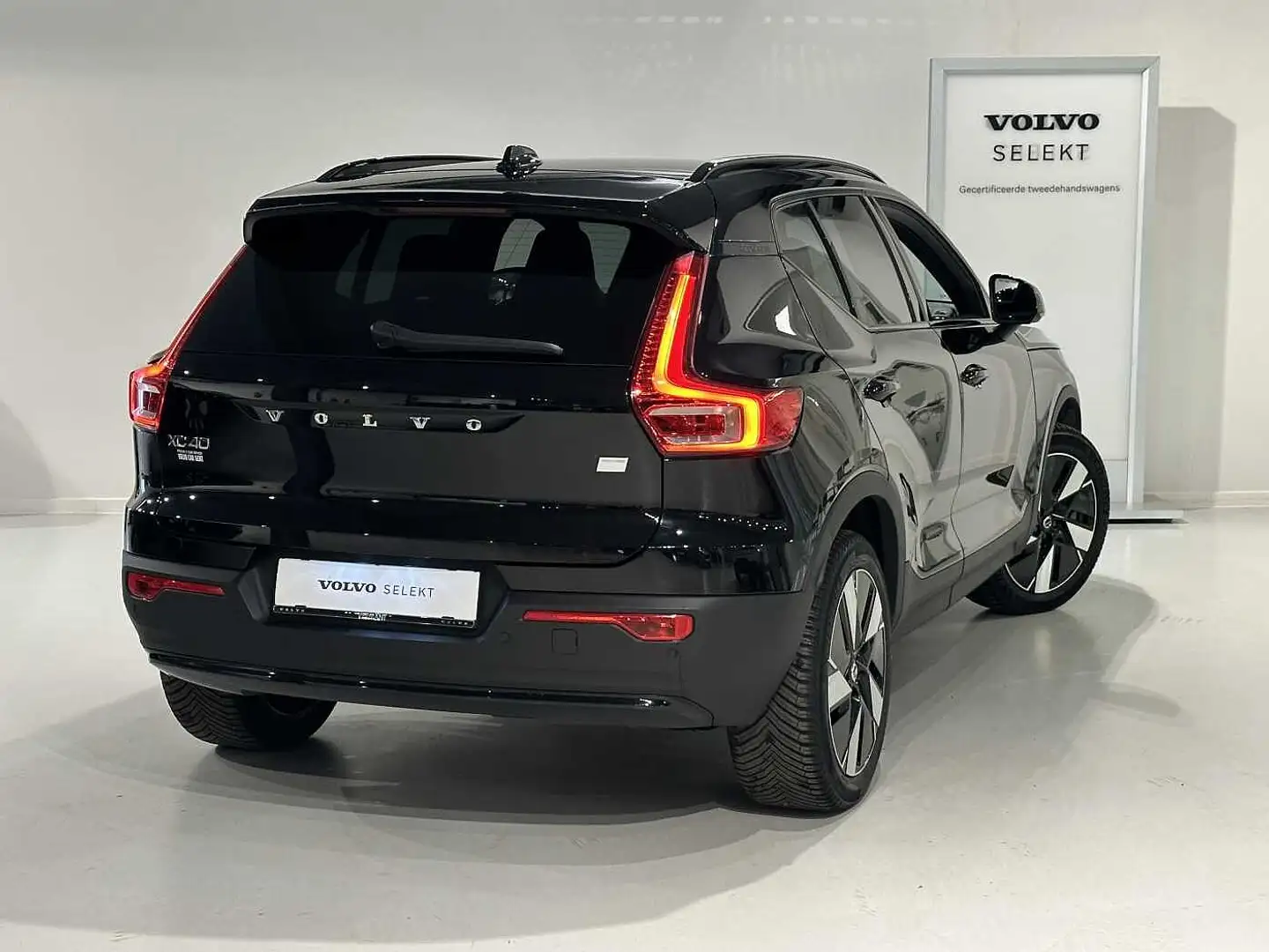 Volvo XC40 Recharge Extended Range + trekhaak Schwarz - 2