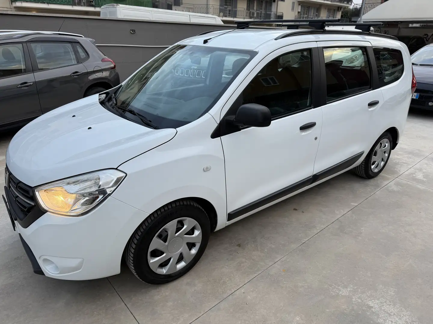Dacia Lodgy Lodgy 1.5 dci Laureate s Bianco - 2
