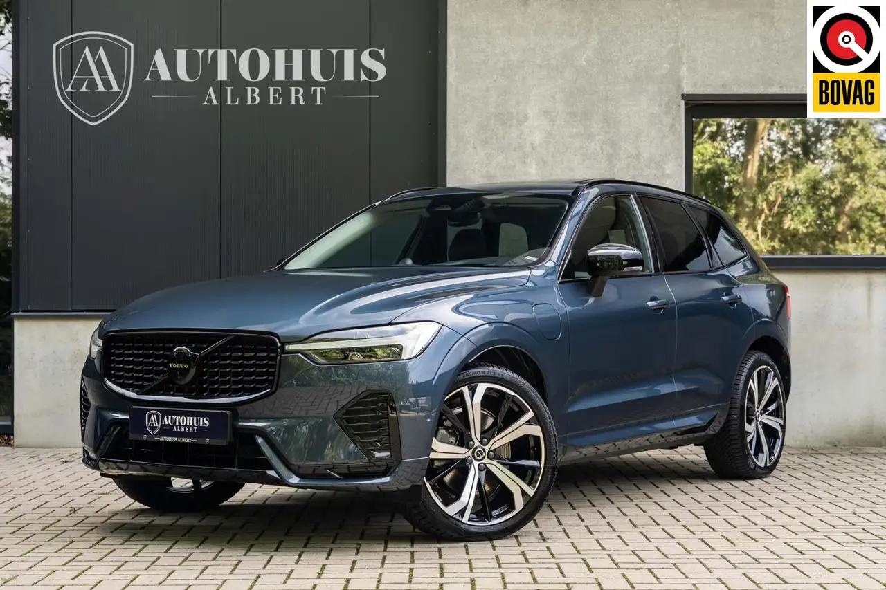 Volvo XC60 T6 Ultimate Dark B&W 360° Pano HUD Trekhaak 21''